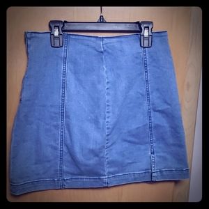 Forever 21 ~~ high waisted denim skirt ~~ size M